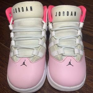 Toddler Jordans sz 8